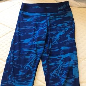 Nike Pro Crop Leggings